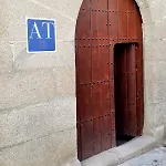 Gloria Caces